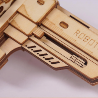 ROBOTIME Rokr 3D dřevěné puzzle Revolver Corsac M60 102 dílků