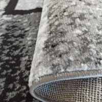 Kusový koberec HASTE Square - šedý/černý