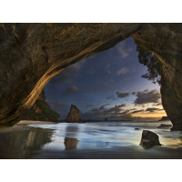Moderní fototapeta - Jeskyně na pláži - 360x270 cm