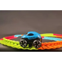 Flexibilní závodní autodráha - 194 prvků + auto