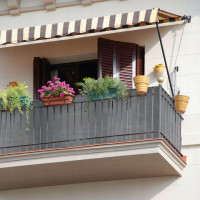 Šedá balkónová zástěna 1 x 6 m