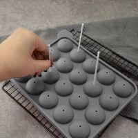 Silikonová forma na pečení cakepops + 20 špejlí