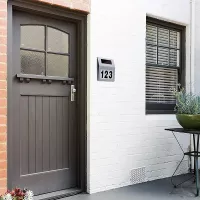 LED solární lampa s číslem domu - stříbrná