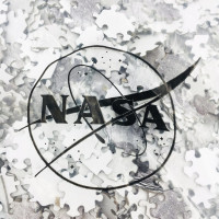 Kulaté puzzle Nasa: Měsíc 500 dílků