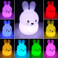 Noční LED lampička s dálkovým ovladačem KRÁLÍČEK