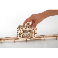 Ugears 3D dřevěné mechanické puzzle Kabinová lanovka s tratí
