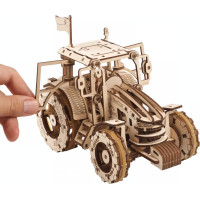 Ugears 3D dřevěné mechanické puzzle Traktor vítězí