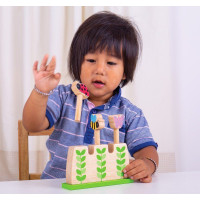 Bigjigs Toys Nasazovací věž Garden