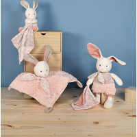 Doudou Dárková sada - Plyšový Ecru králiček s růžovou dečkou z BIO bavlny 22 cm