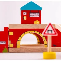 Bigjigs Rail Nádraží nad cestou