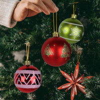 Vánoční závěsné baňky na stromeček FESTIVE 6 cm - 16 ks - červené/zelené/bílé