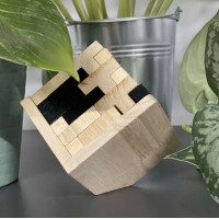 Dřevěné puzzle - Kostka - přírodní/černá
