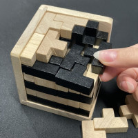 Dřevěné puzzle - Kostka - přírodní/černá
