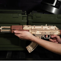 ROBOTIME Rokr 3D dřevěné puzzle AK-47 Assault Rifle 315 dílků