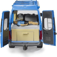 Bruder MB Sprinter Camper s řidičem a příslušenstvím