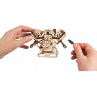 Ugears 3D dřevěné mechanické puzzle Motor V8