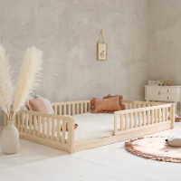 Dětská Montessori postel z masivu borovice Basic LOVE - 200x140 cm