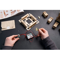 UGEARS Svítící 3D puzzle Alexandrijský maják 340 dílků
