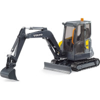 Bruder Rypadlo Volvo ECR40