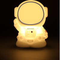 Dětské dotykové LED noční světlo RGB - Astronaut