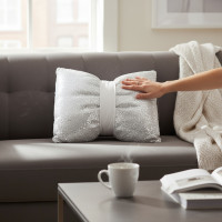 Dekorační polštář GLAM SHINE 40x40 cm - bílý/stříbrný