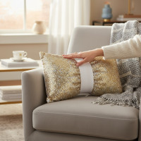 Dekorační polštář GLAM SHINE 30x50 cm - zlatý/bílý