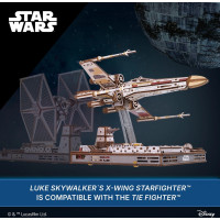 Ugears 3D dřevěná mechanická skládačka Star Wars Luke Skywalker X-Wing stíhačka