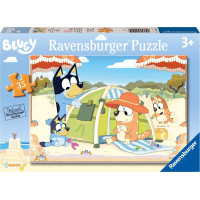 RAVENSBURGER Puzzle Bluey na pláži 35 dílků