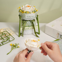 ROBOTIME Rokr Floral Art: 3D puzzle Bílá kamélie 63 dílků