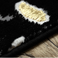 Kusový koberec Allure 1967 black/gold
