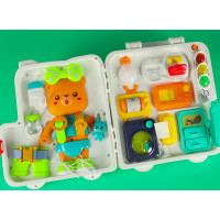 Smyslový manipulační Montessori kufřík se světlem a zvuky - Medvídek