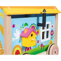 Goki Dřevěný karavan pro panenky