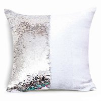 Flitrový polštář BÍLOSTŘÍBRNÝ