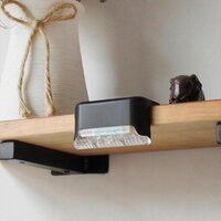Zahradní LED solární lampa na zábradlí nebo schody s automatickým zapnutím