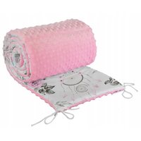 Ochranný mantinel do postýlky 180x30 cm BABYMAM PREMIUM - Lapače snů a květy s růžovou minky