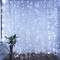 Vánoční svítící 300 LED závěs 3x3m - bílý studený