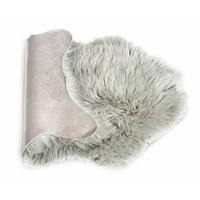Kusový koberec SHEEP - šedý - imitace zvířecí kožešiny