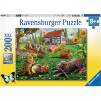 RAVENSBURGER Puzzle Hrátky na zahradě XXL 200 dílků