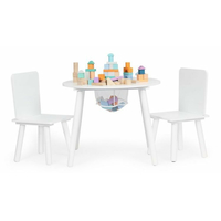 ECOTOYS Dětský kulatý dřevěný stůl se dvěma židličkami bílý