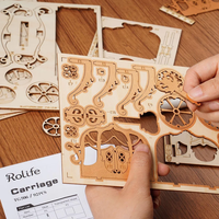 ROBOTIME Rolife 3D dřevěné puzzle Klasický kočár 92 dílků
