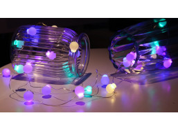 Solight LED vánoční řetěz barevné koule, 40x LED, 4m, 2x AA