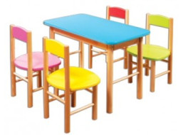 Dětský dřevěný stoleček z masivu - růžový