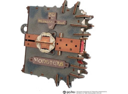 Ugears 3D dřevěná mechanická skládačka Harry Potter The Monster Book of Monsters