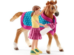 SCHLEICH Horse Club® 42361 Hříbě s dívkou a příslušenstvím