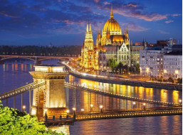 CASTORLAND Puzzle Soumrak v Budapešti 2000 dílků