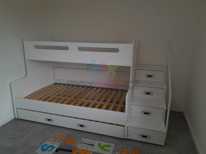 Dětská patrová postel s rozšířeným spodním lůžkem a přistýlkou MAXÍK 3 bílá - 200x120 cm
