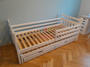 Dětská postel z masivu borovice DAN s přistýlkou a šuplíky - 200x90 cm - bílá
