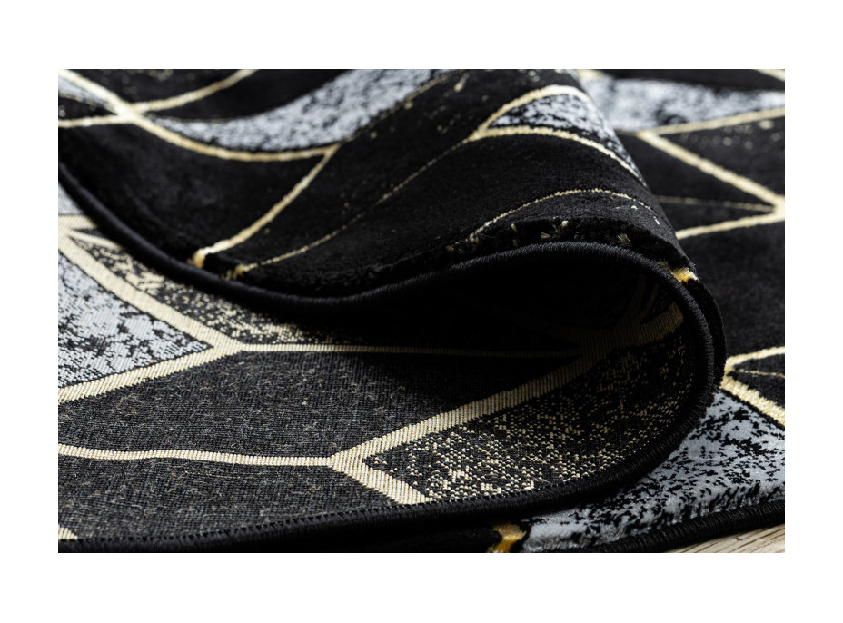 Kusový koberec Gloss 400B 86 3D geometric black/gold kruh