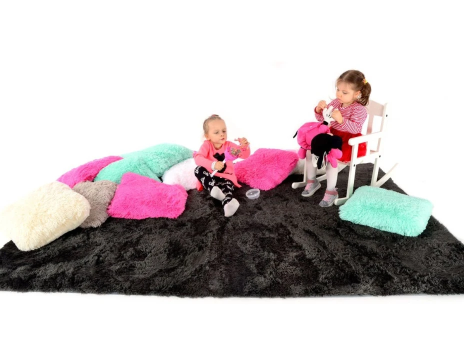 Plyšový dětský koberec ČERNÝ