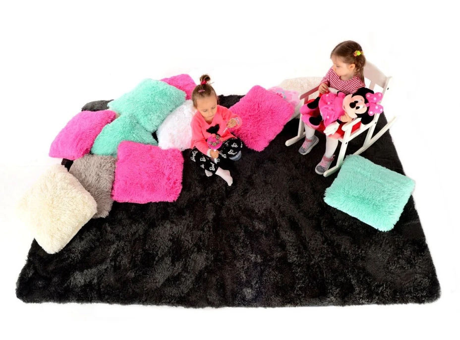 Plyšový dětský koberec ČERNÝ
